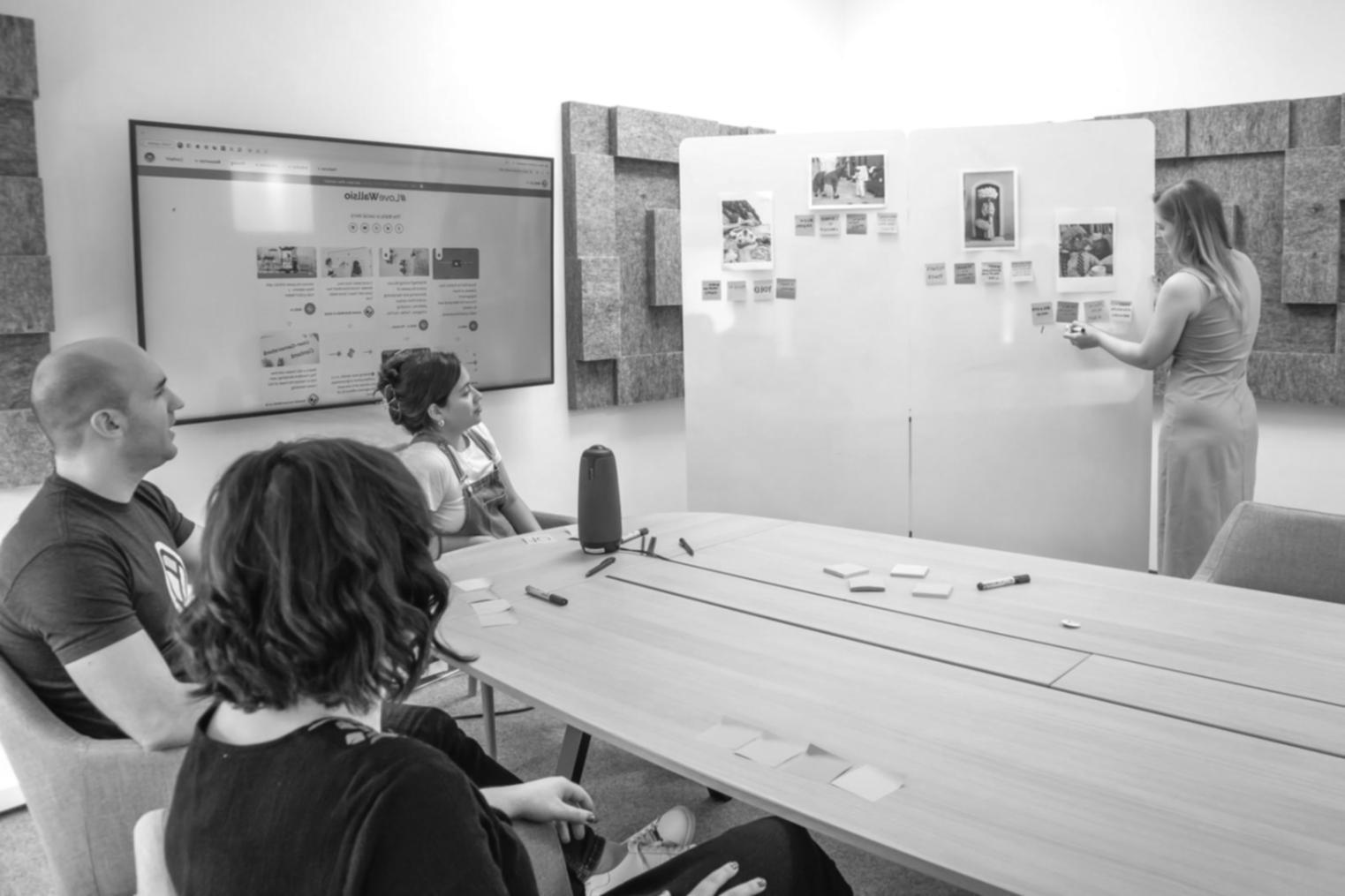 Unser Entwicklungsteam bei der Arbeit an innovativen Finanzlösungen
